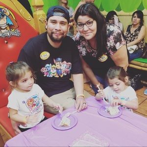 Meet your Posher, Nadia